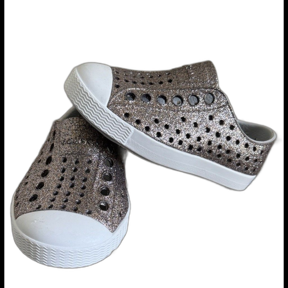 NATIVE Jefferson Bling Shoes Toddler Baby Sz C4 Metal Shell White Waterproof